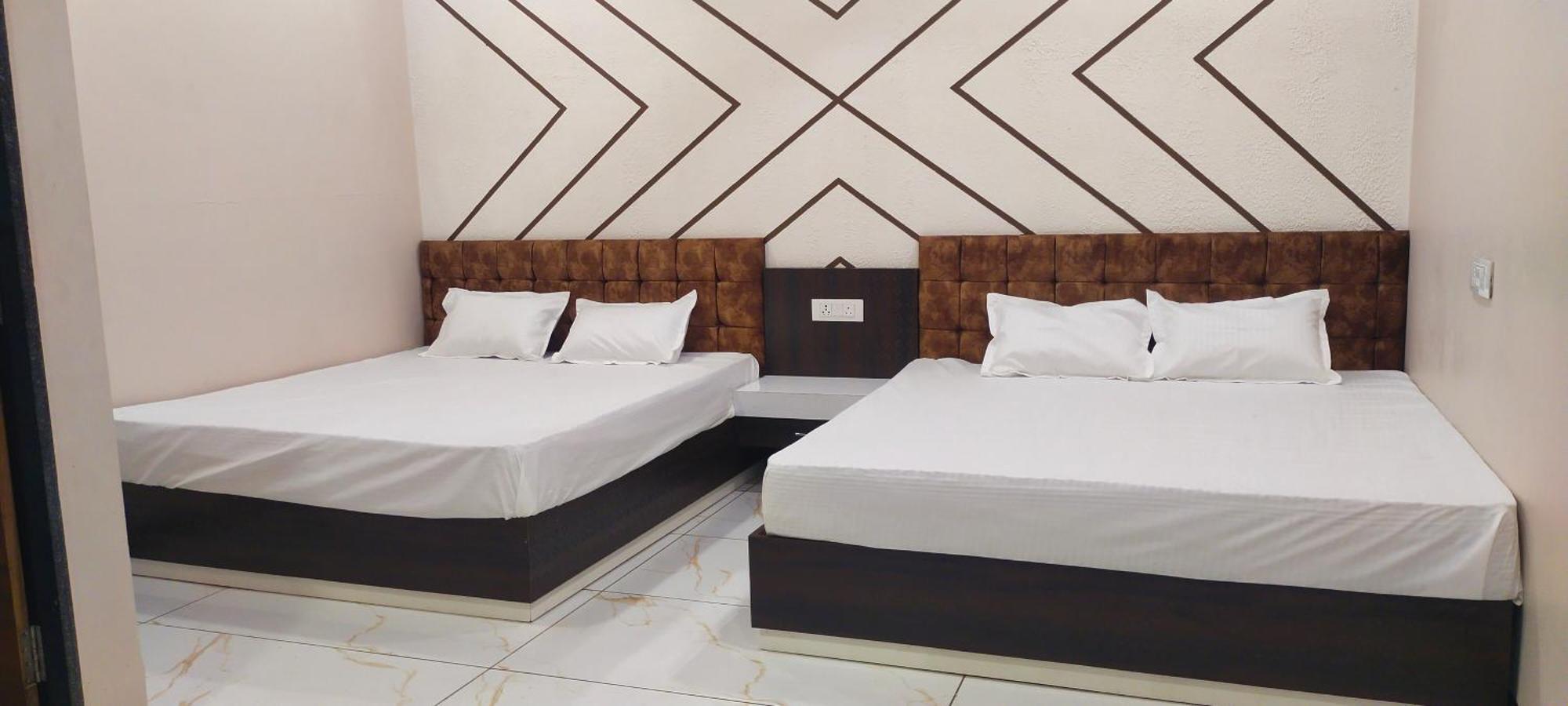 Anant Home Stay Ujjain Esterno foto